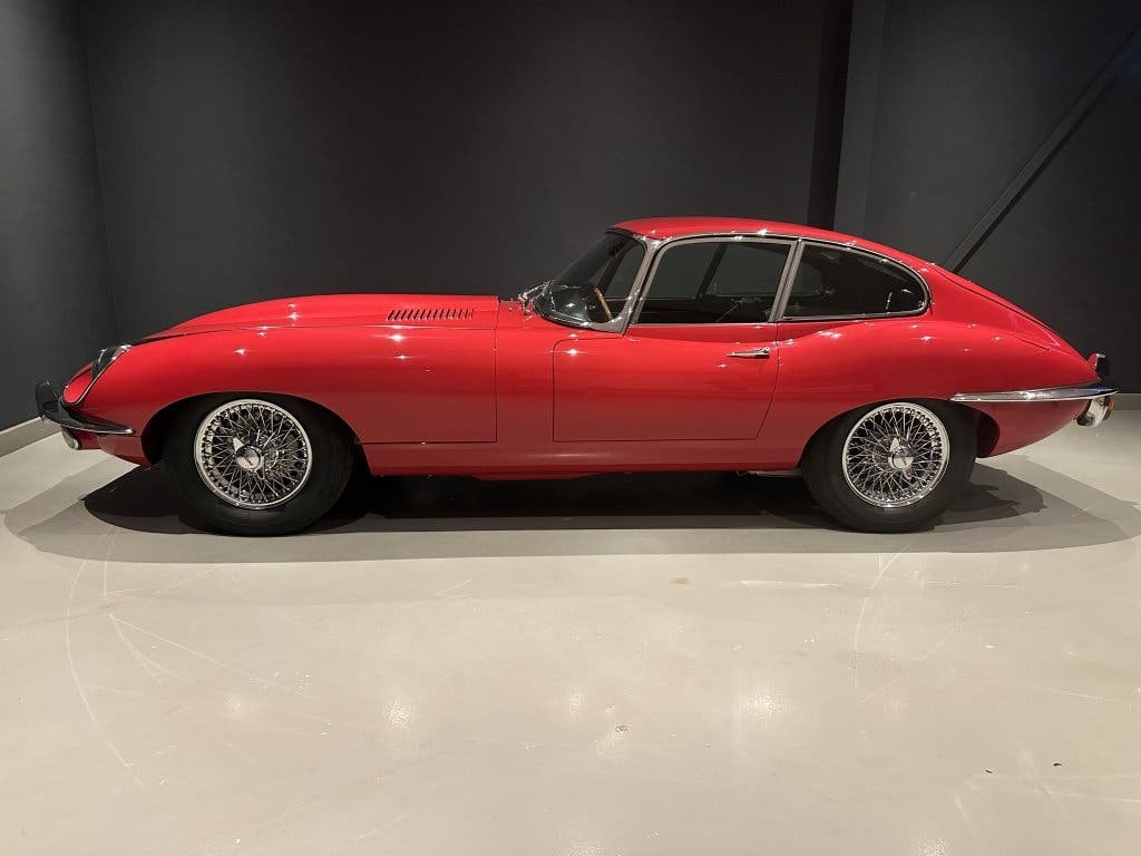 Jaguar E-Type Serie 2 Coupé 4,2 (bj 1970), foto 4