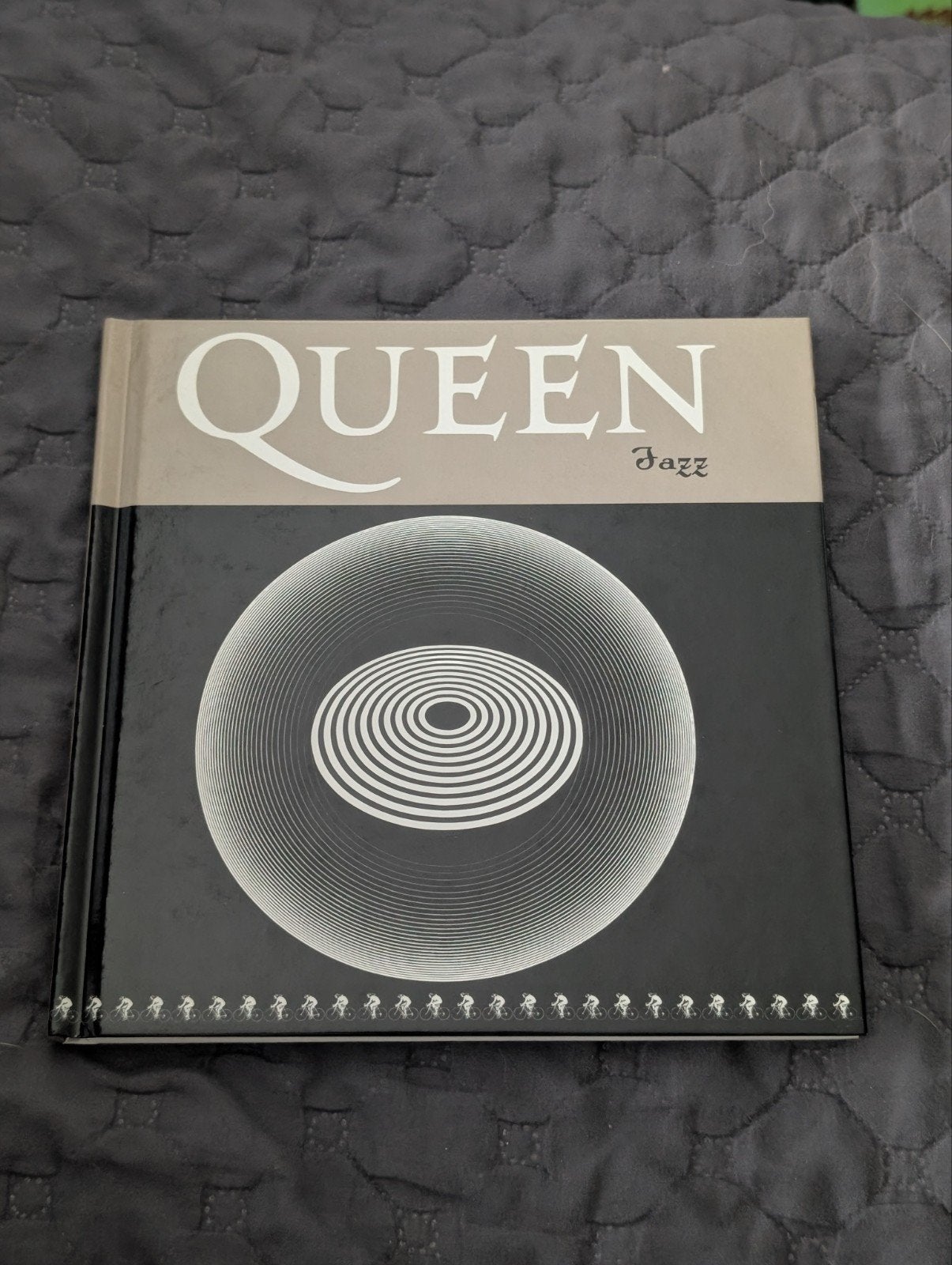 Queen - Jazz CD + Boek (Limited Edition), Verzenden, Zo goed als nieuw