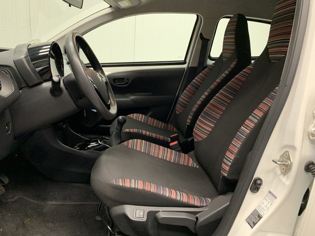 Citroën C1 1.0 VTi Millenium CARPLAY-AIRCO-CAMERA-STOELVERW, Auto's, Voorwielaandrijving, Stof, Gebruikt, 4 stoelen