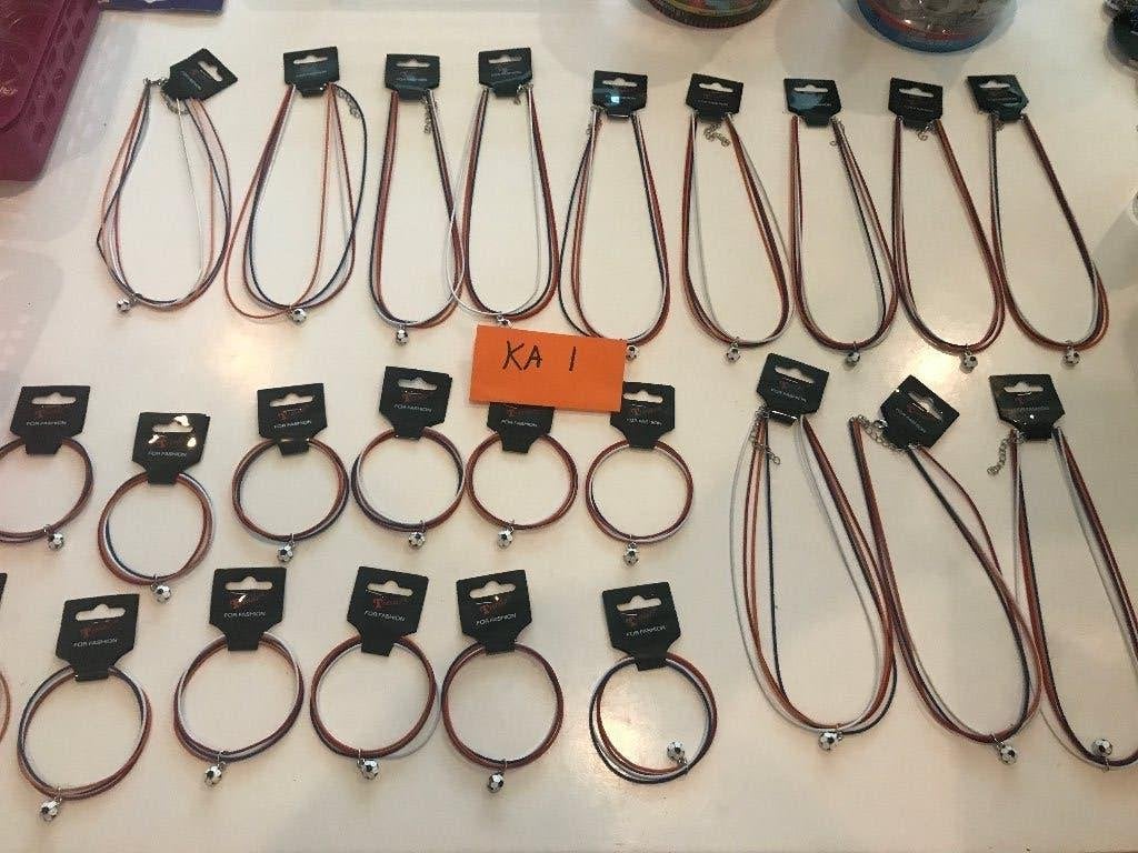 partij kettingen met armbanden, Ophalen of Verzenden, Zo goed als nieuw, Overige kleuren, Overige materialen