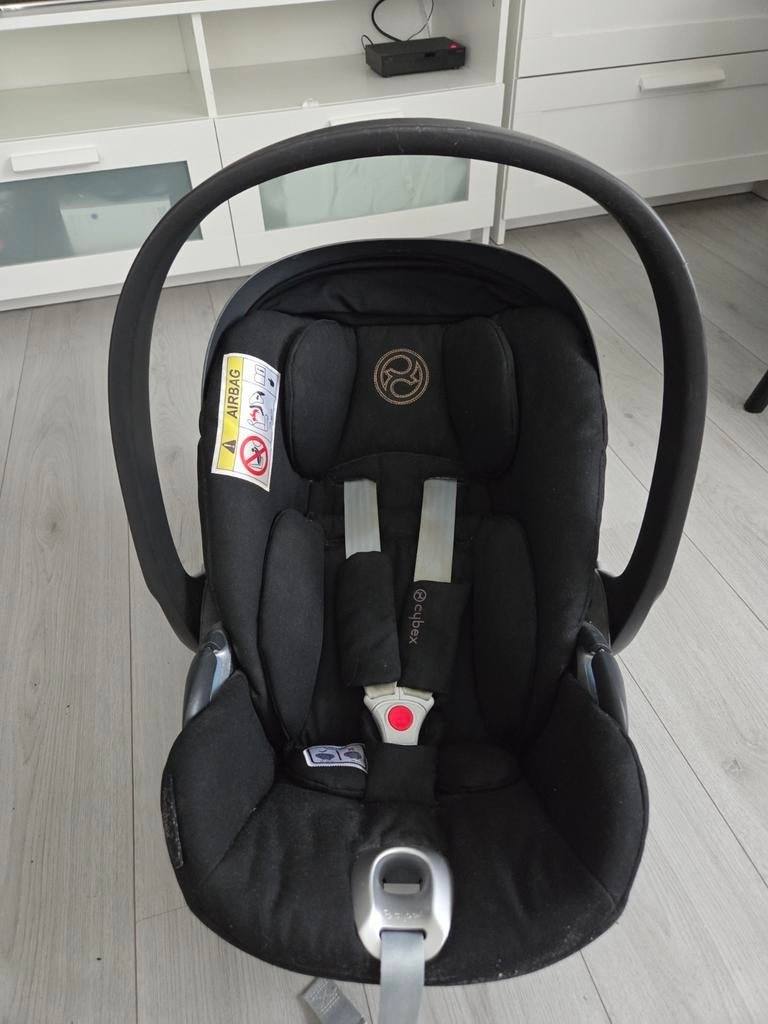 Cybex Cloud Z i-Size autostoel Deep Black met ligfunctie, Kinderen en Baby's, Autostoeltjes, Verstelbare rugleuning, Zo goed als nieuw