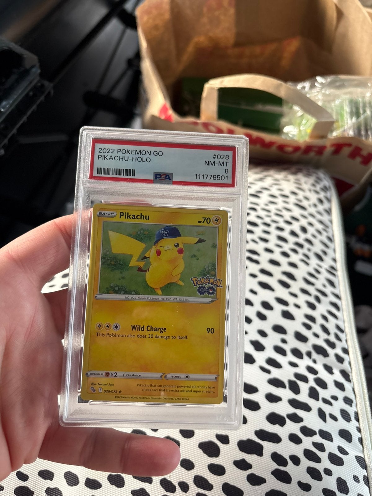 Pikachu pokemon go psa 8, Ophalen of Verzenden, Zo goed als nieuw, Meerdere kaarten, Foil