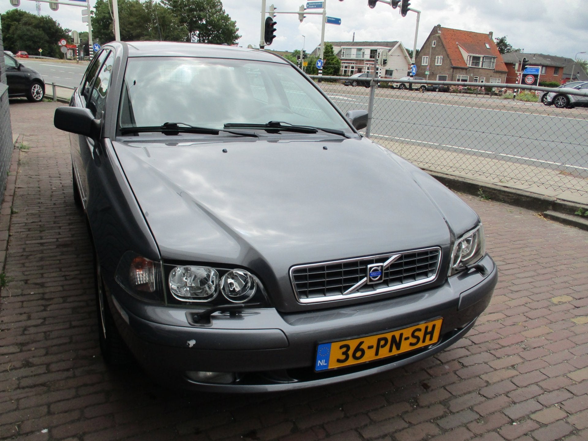 Volvo V40 2.0 T Europa, Auto's, Volvo, Stof, Gebruikt, 4 cilinders, 163 pk