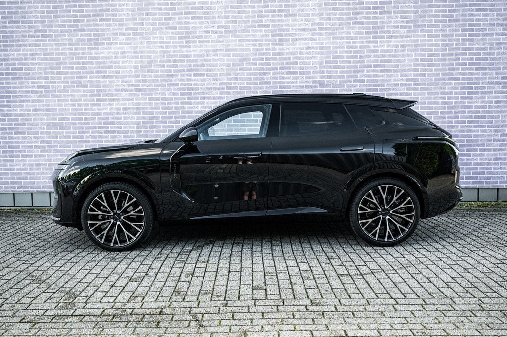 Lynk & Co 08 1.5 More | BLACK EDITION | 22" Wielen | Elektri, Auto's, Lynk & Co, 4 cilinders, 2087 kg, Zwart, Bedrijf