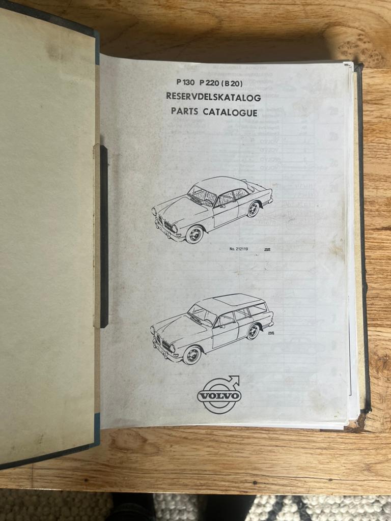 Volvo P130, P220, amazone reserve catalogus, Ophalen of Verzenden