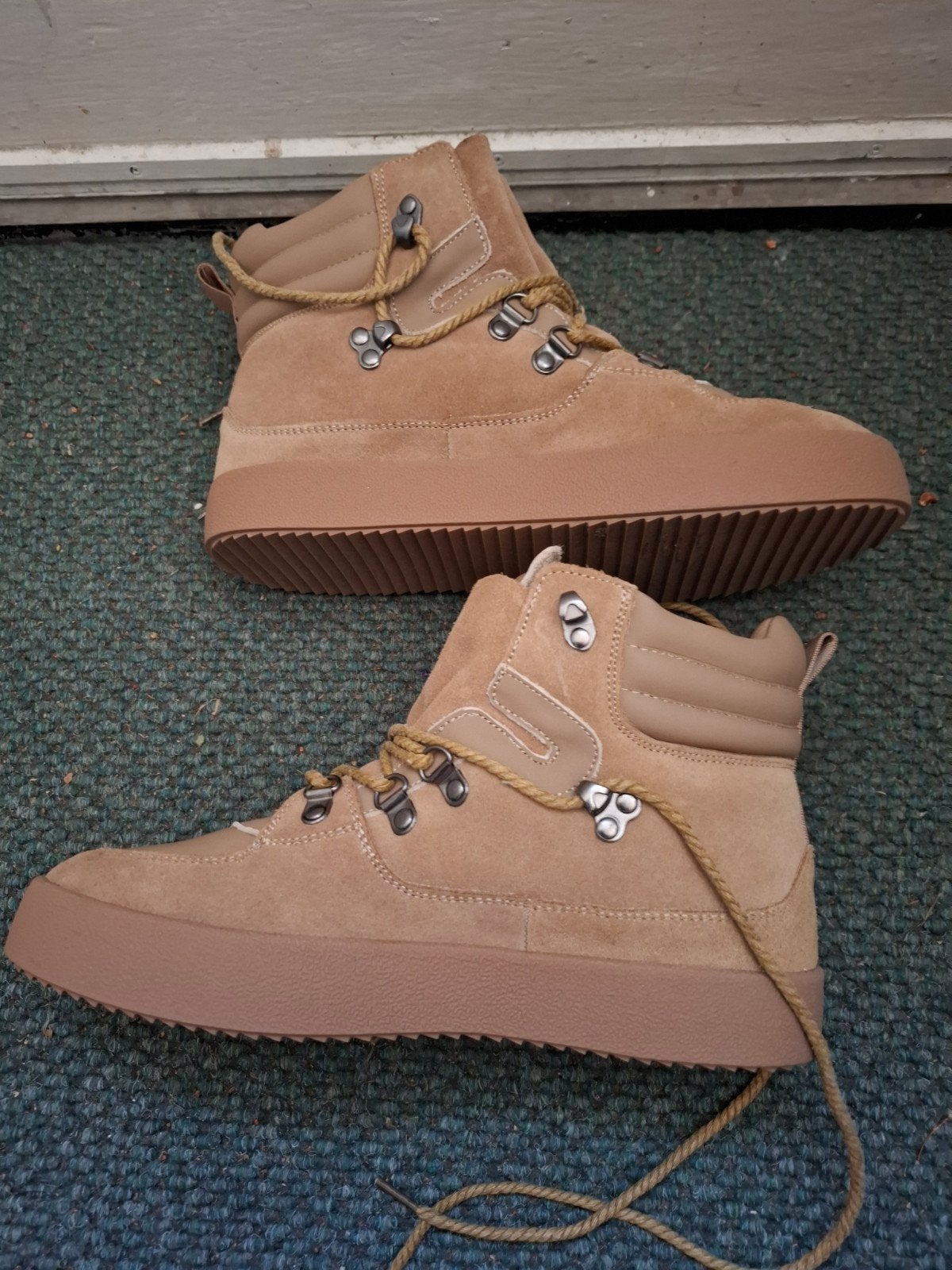 Nieuwe Yaya  dames wandel schoenen suede mt 41, Kleding | Dames, Ophalen of Verzenden, Nieuw, Wandelschoenen