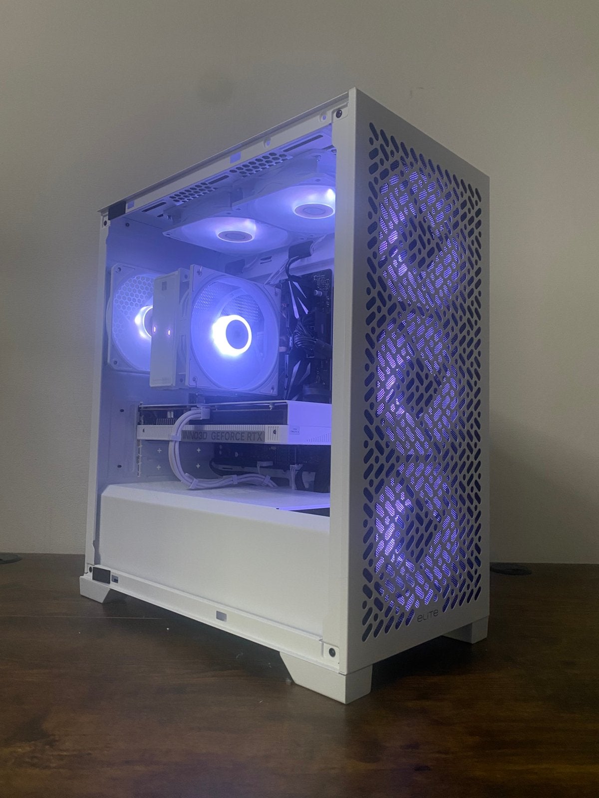 Nieuwe Gaming PC – White Build | RTX 5060, Nieuw, Ophalen of Verzenden, Gaming, SSD