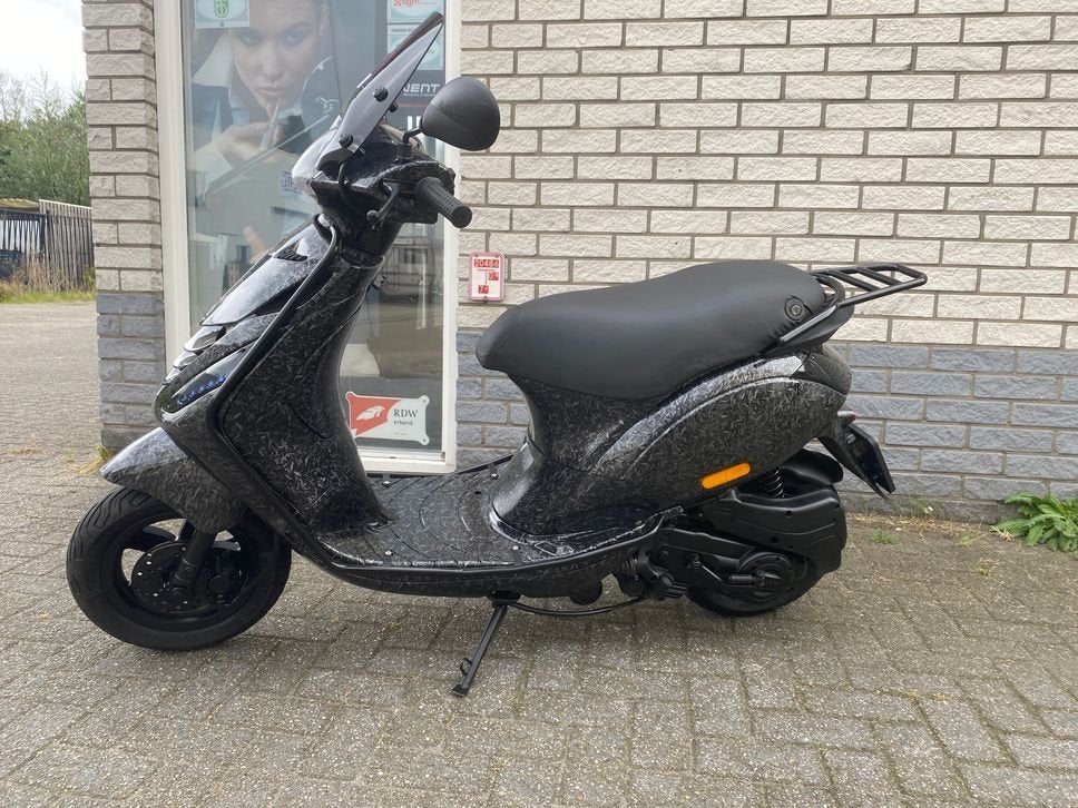 DIKKE PIAGGIO ZIP SP 45KM BROM FULL CARBON BJ2006 10.000KM, PIAGGIO, Onbekend, Onbekend, Piaggio