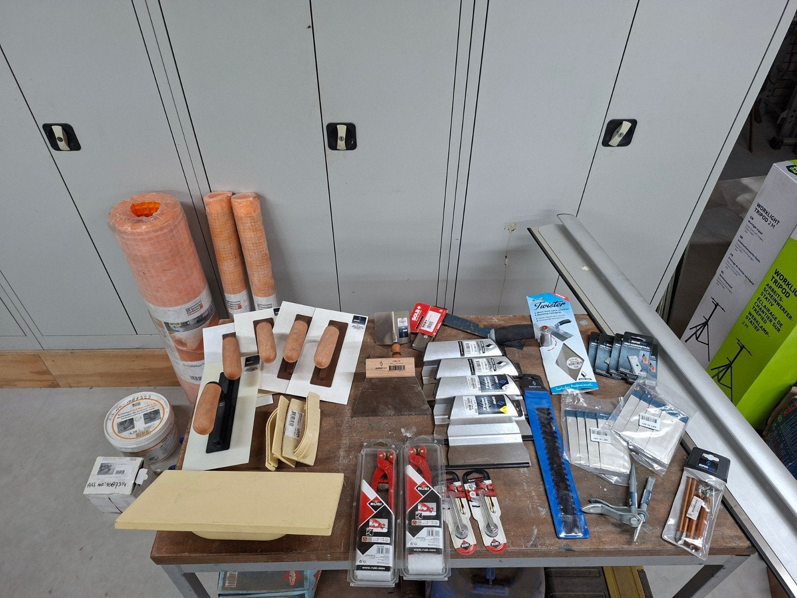 Tegelgereedschap: Superprof, Rubi, Schlüter, Kimband, Spaan, Doe-het-zelf en Verbouw, Gereedschap | Handgereedschap, Ophalen