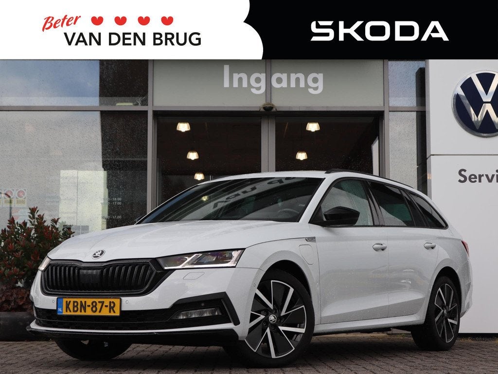 Skoda Octavia Combi 1.4 TSI 204 pk DSG iV PHEV Sportline Bus, Auto's, 1556 kg, Stof, Gebruikt, Euro 6