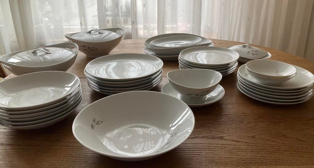 Nostalgisch servies uit de jaren 60 vraagprijs € 65,00, Ophalen of Verzenden