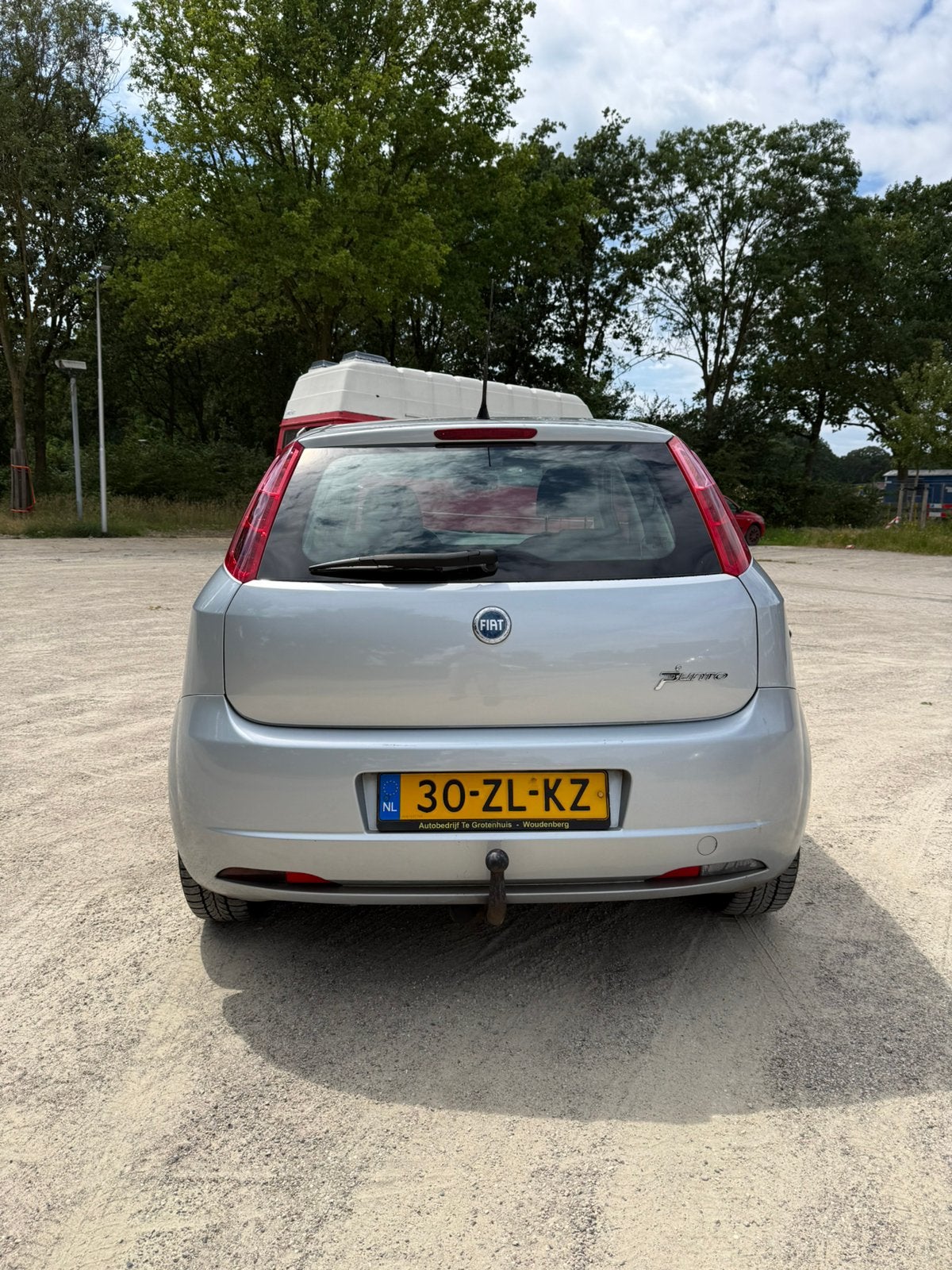 Fiat Punto 5D NAP/APK/CRUISE/CARPLAY, Auto's, Fiat, Voorwielaandrijving, Stof, 40 €/maand, 4 cilinders