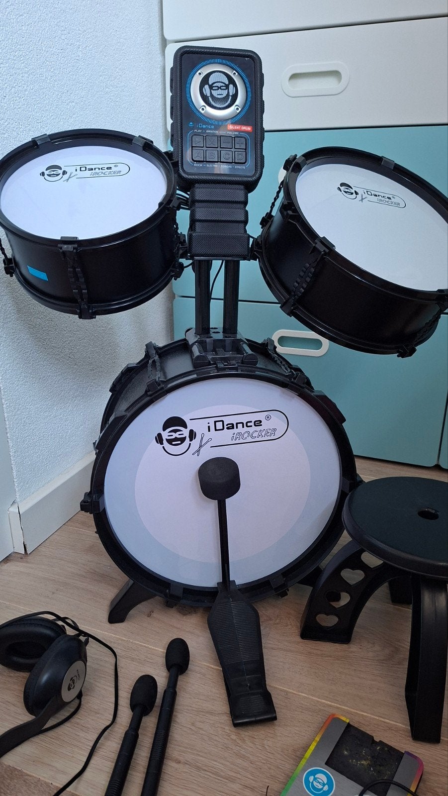 Kinder drumstel iDance met koptelefoon, drumsticks, krukje, Ophalen