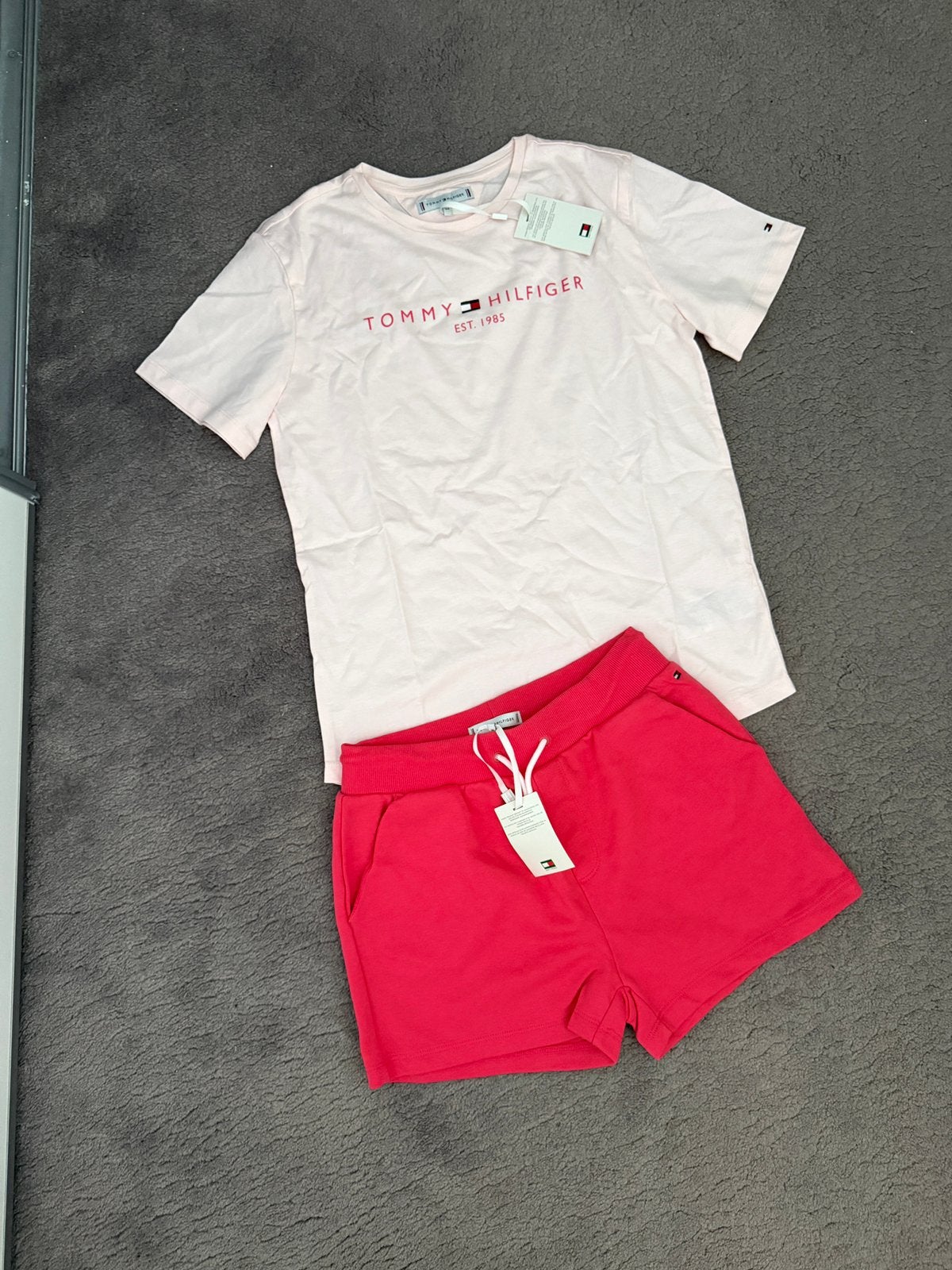 Nieuwe van Tommy Hilfiger, Ophalen of Verzenden, Nieuw, Meisje, Setje