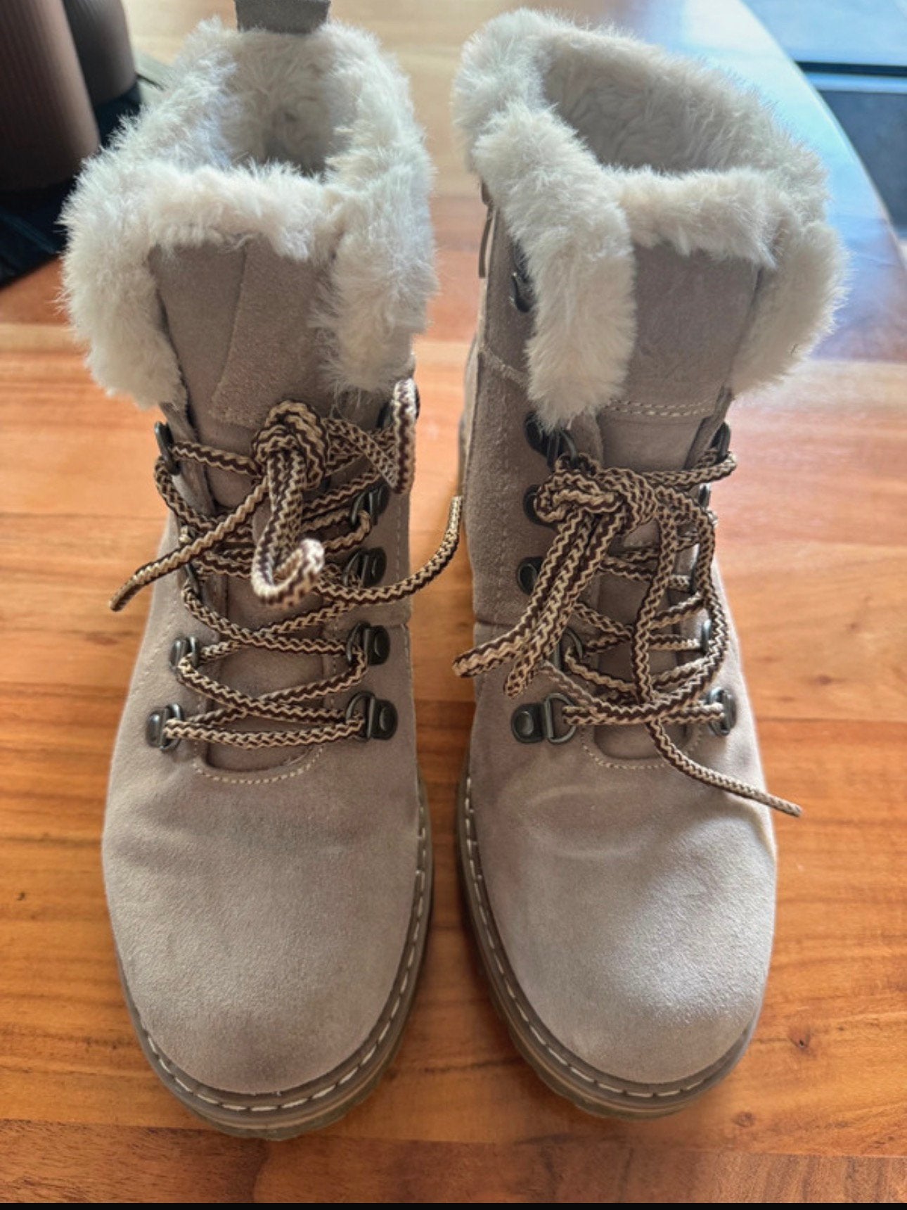 Veterboots 38 nieuw!!, Beige, Lage of Enkellaarzen, Nieuw, Ophalen of Verzenden