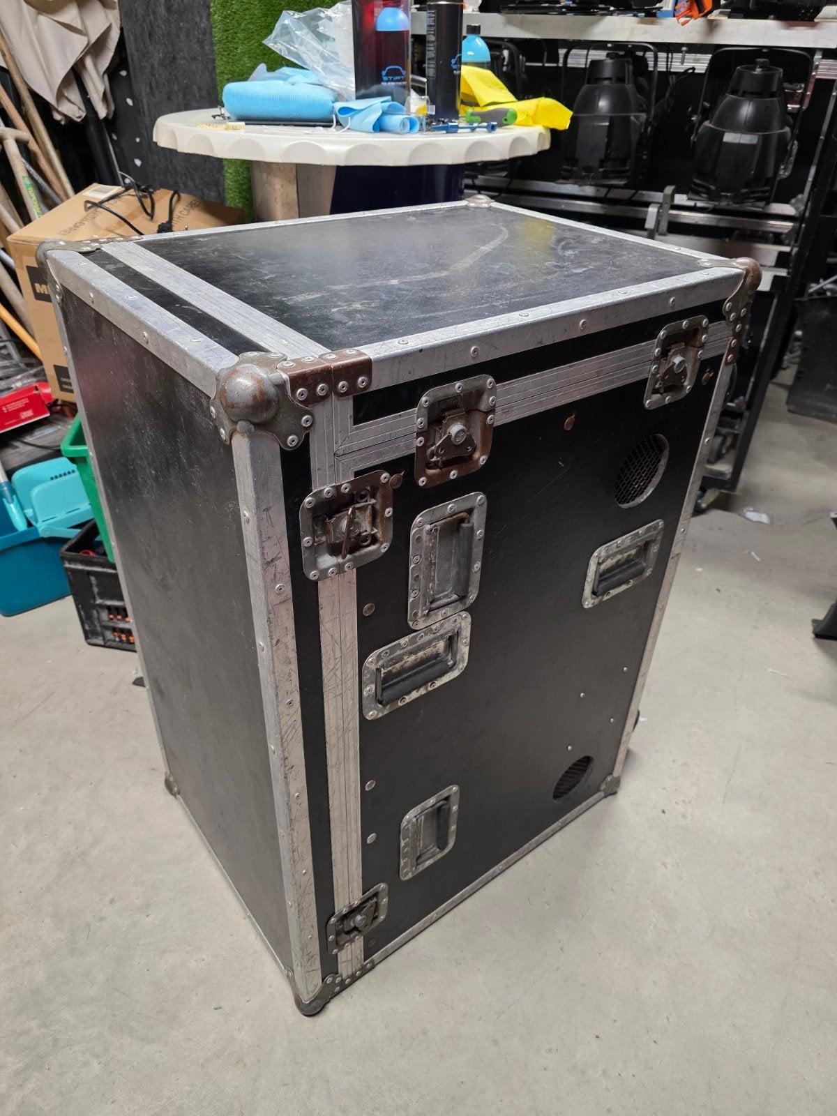 Taperack inclusief Soundcraft mengtafel, Ophalen