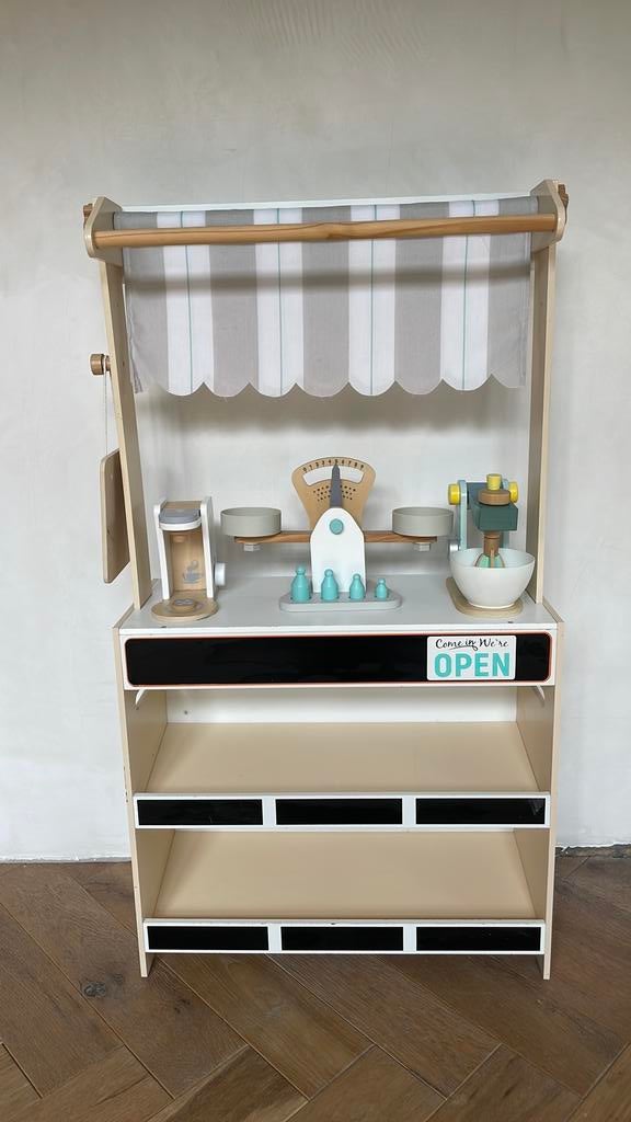 Houten speelset kraam/poppenkast/weegschaal/mixer/baristaset, Kinderen en Baby's, Speelgoed | Houten speelgoed, Ophalen, Zo goed als nieuw