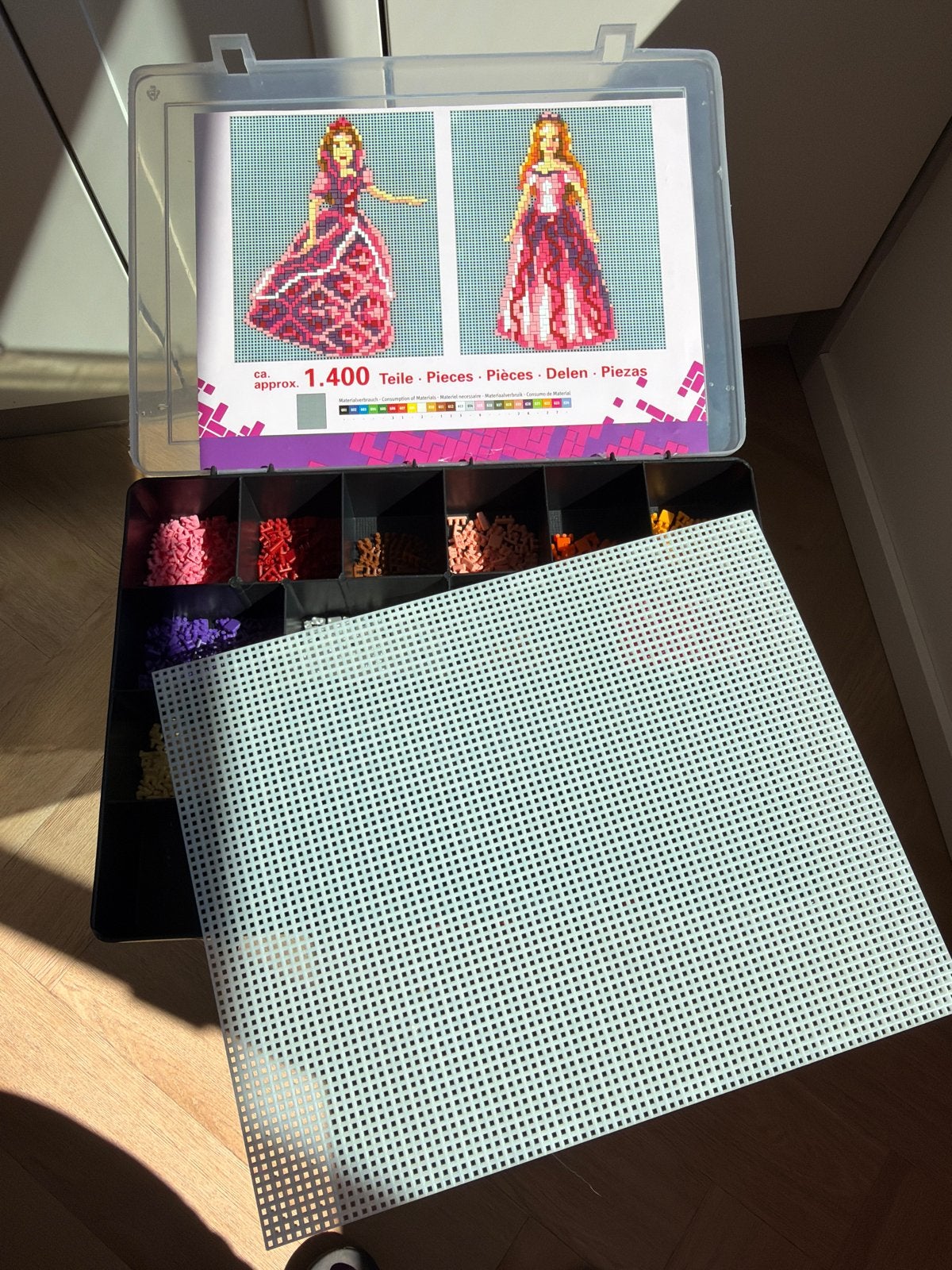 Pixelhobby XL Knutselset Prinsessen - ca. 1400 onderdelen, Fantasie, Meerkleurig, Ophalen of Verzenden, Zo goed als nieuw