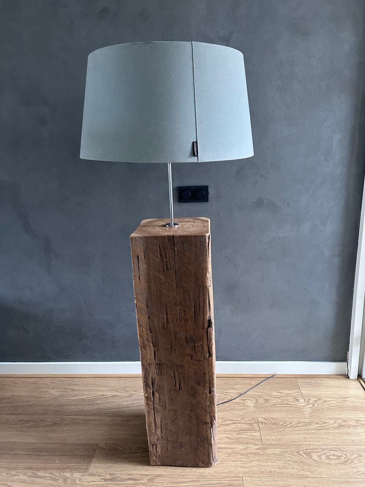 Exclusieve Vloerlamp oud eiken standaard, Ophalen, E27 (groot), Zo goed als nieuw, 150 tot 200 cm