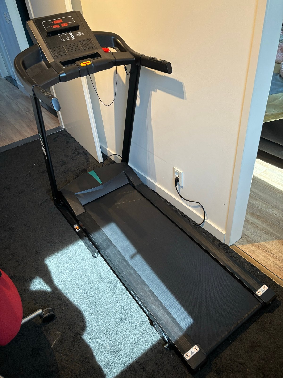 FOCUS FITNESS Jet 1 Loopband - Perfect voor thuis trainen, Sport en Fitness, Ophalen, Gebruikt, Metaal, Loopband