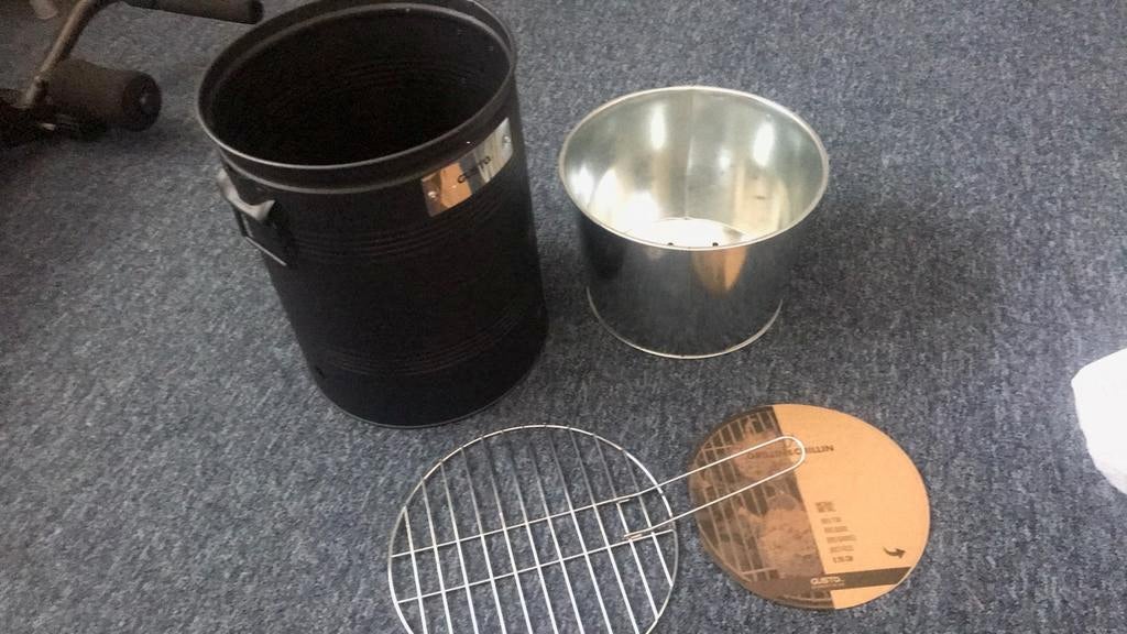 Gusta BBQ - Ideaal voor onderweg, Tuin en Terras, Houtskoolbarbecues, Ophalen of Verzenden, Nieuw