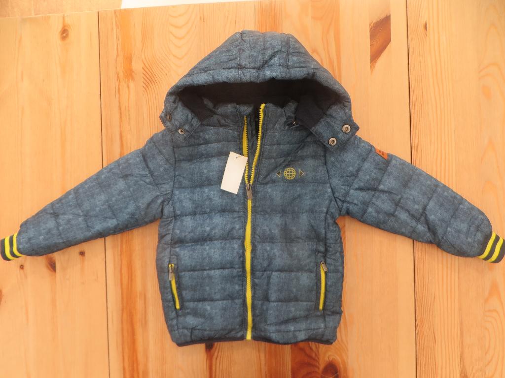 Nieuwe blauwe winterjas Oiboi maat 98, Ophalen of Verzenden, Nieuw, Jongen, Jas