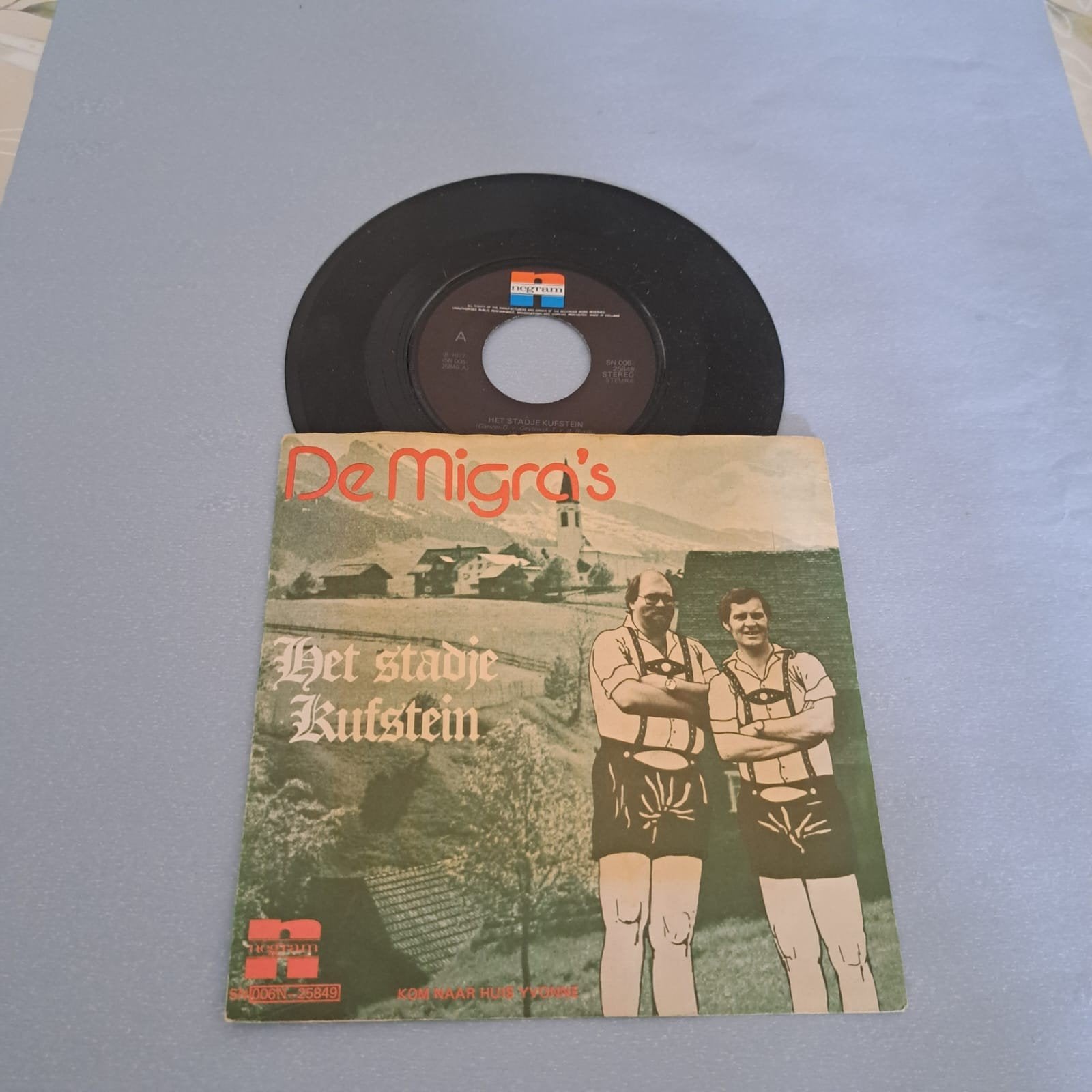 De Migra's - Het Stadje Kufstein 7 inch vinyl single, Ophalen, Gebruikt, 7 inch, Schlager