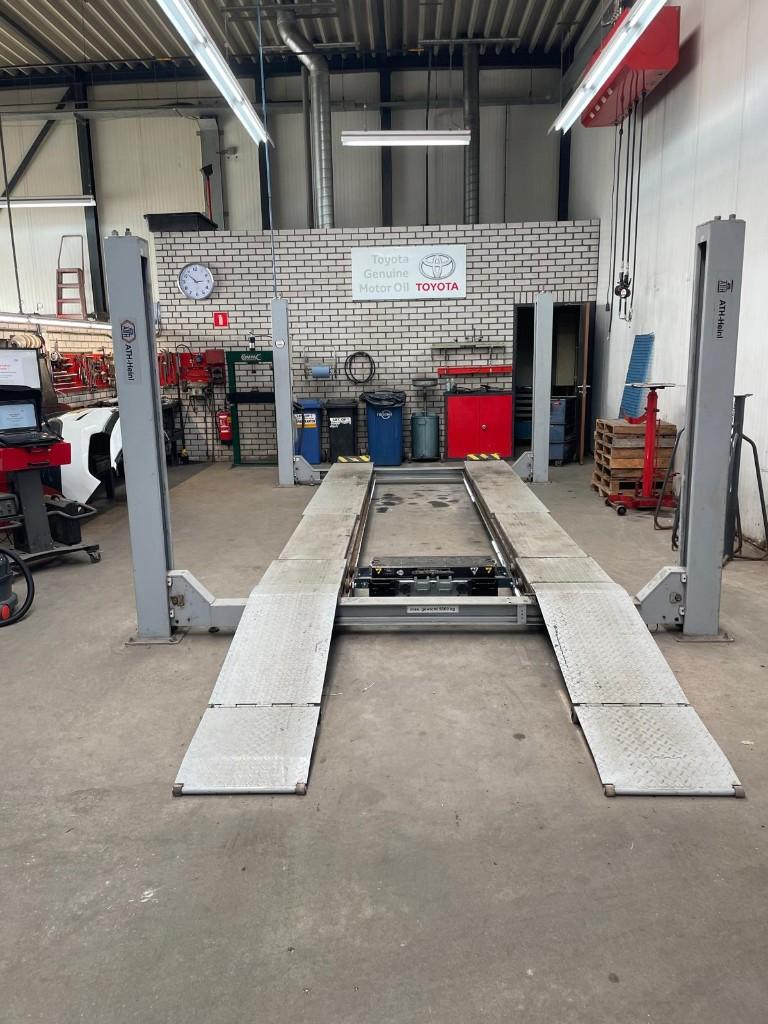 4 koloms hefbrug autobrug ATH 4.55A 5500Kg APK brug RAI keur, Ophalen