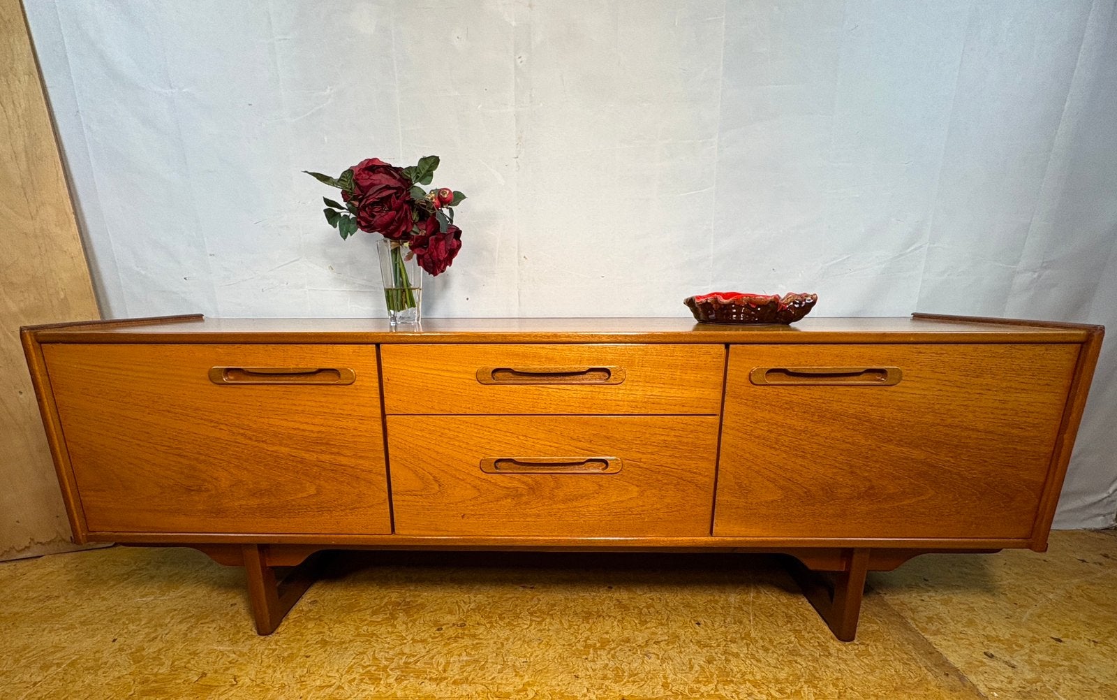 Gratis verzending!VintageTeakDressoirMidCenturyDeensdesign60, Gebruikt, Portwood, Mid century retro vintage teak dressoir 1960 Engels deens design