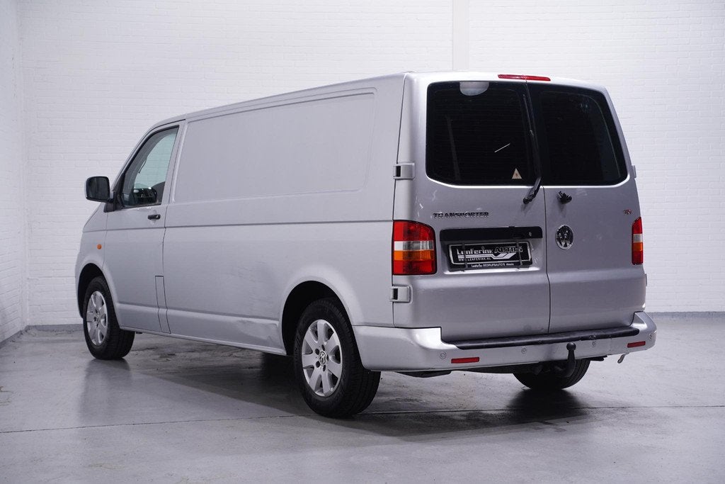 Volkswagen Transporter 2.5 TDI 130 pk Lang 5 Cilinder Youngt, Auto's, Bestelauto's, Stof, Gebruikt, Volkswagen, 2500 kg