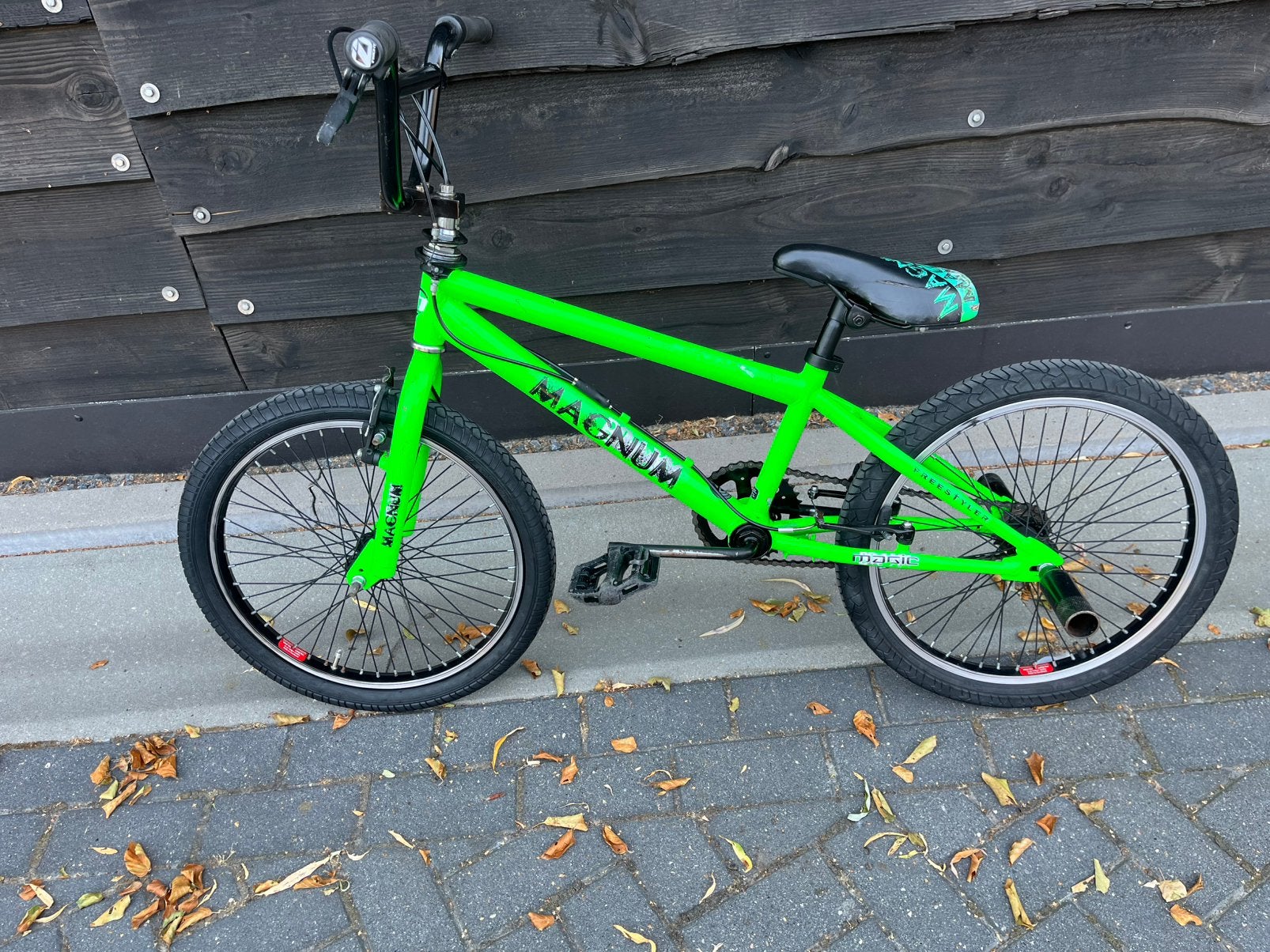 BMX Magnum Crossfiets 20 inch, Fietsen en Brommers, Fietsen | Crossfietsen en BMX, Ophalen, Staal, Velgrem, Voetsteunen