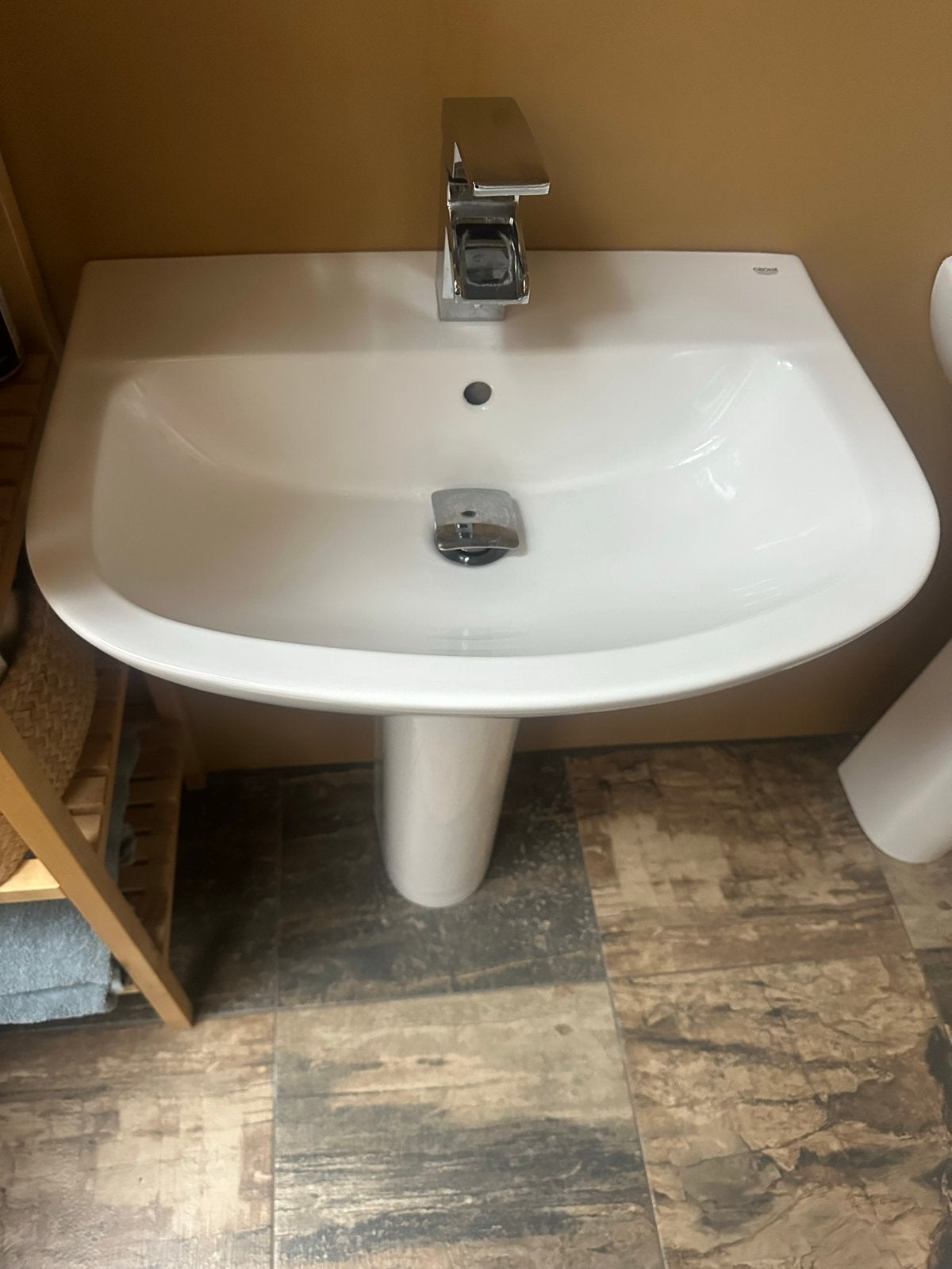 4x Grohe wastafel met kraan en zuil, Ophalen, Zo goed als nieuw, Chroom, Wastafel