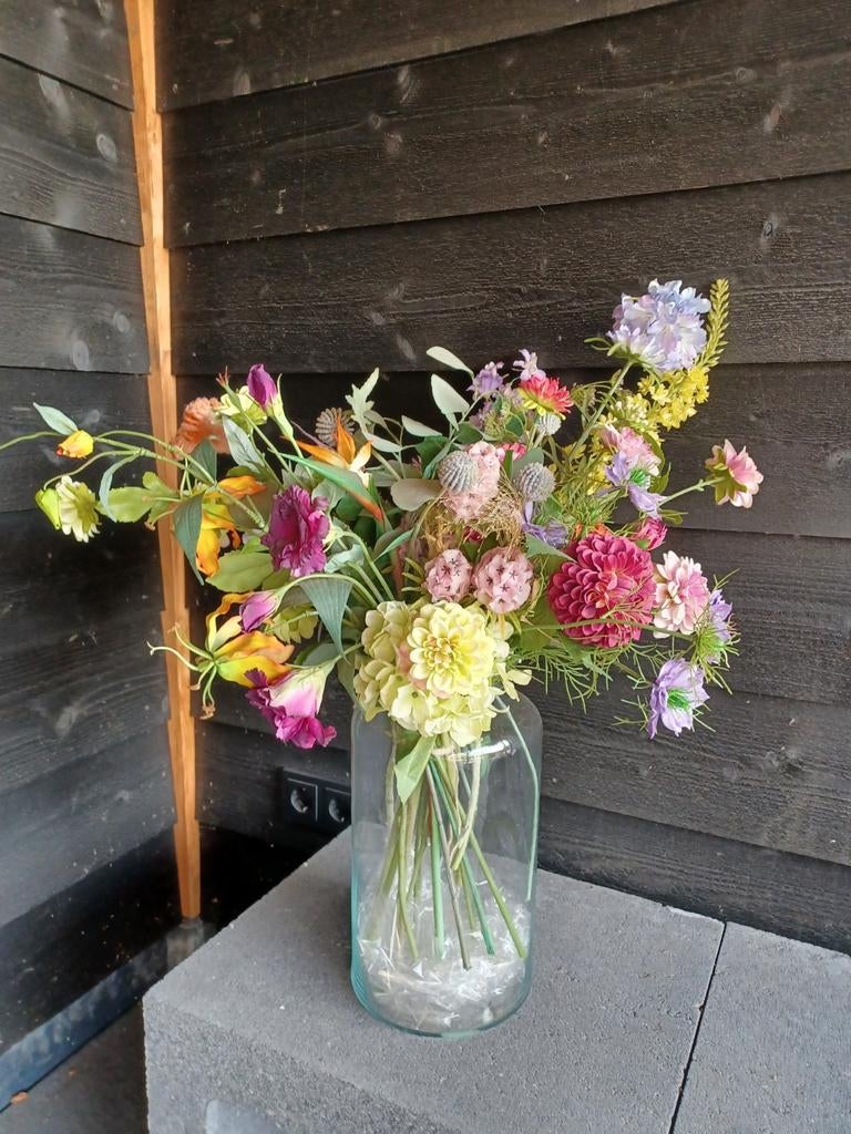 Mooie vaas met bloemen, bieden naar waarde, Huis en Inrichting, Ophalen of Verzenden, Zo goed als nieuw