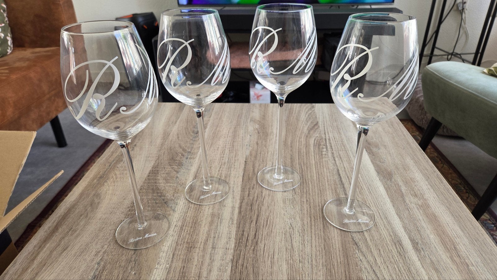 4x Riviera Maison wijnglazen - Nieuwstaat, Ophalen, Zo goed als nieuw, Glas, Riviera Maison