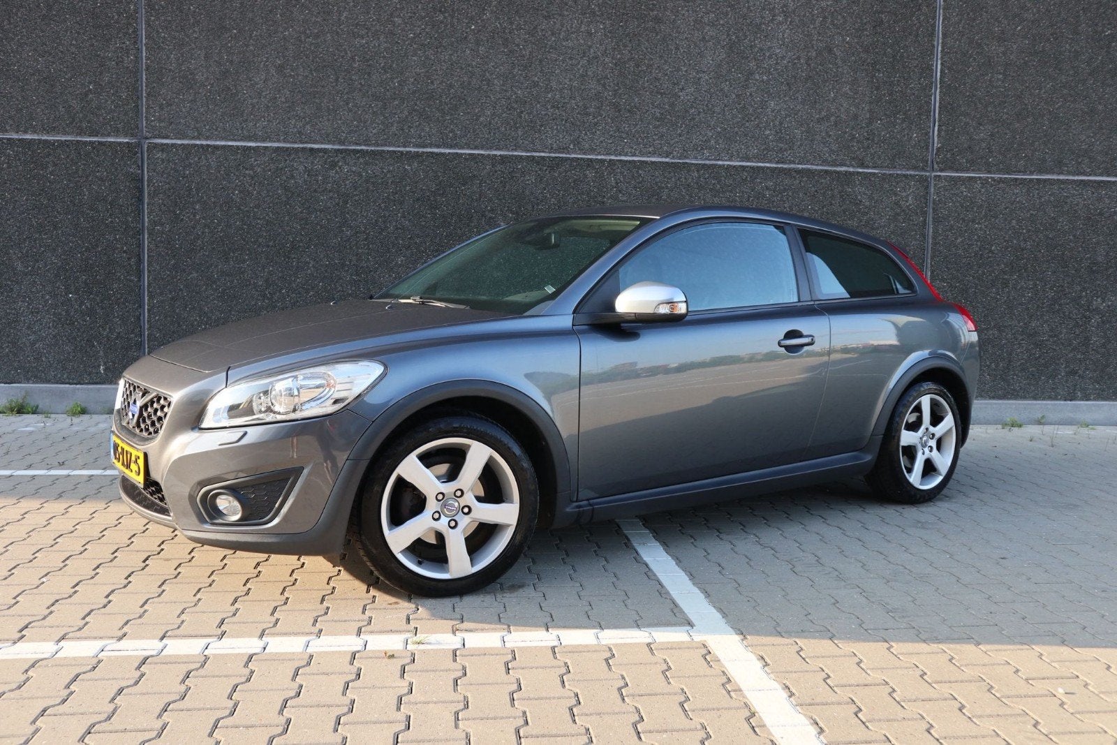 Volvo C30 D2 84KW 2012 Grijs, Auto's, Voorwielaandrijving, 1254 kg, 28 km/l, 4 cilinders