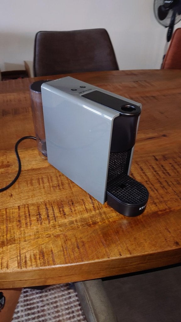 Nespresso, Witgoed en Apparatuur, Ophalen, Gebruikt, Overige modellen, 1 kopje