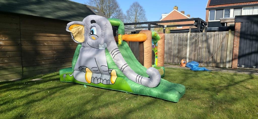 Dumbo - Springkussen (Te Huur), Hobby en Vrije tijd, Feestartikelen | Verhuur, Overige, Ophalen of Verzenden