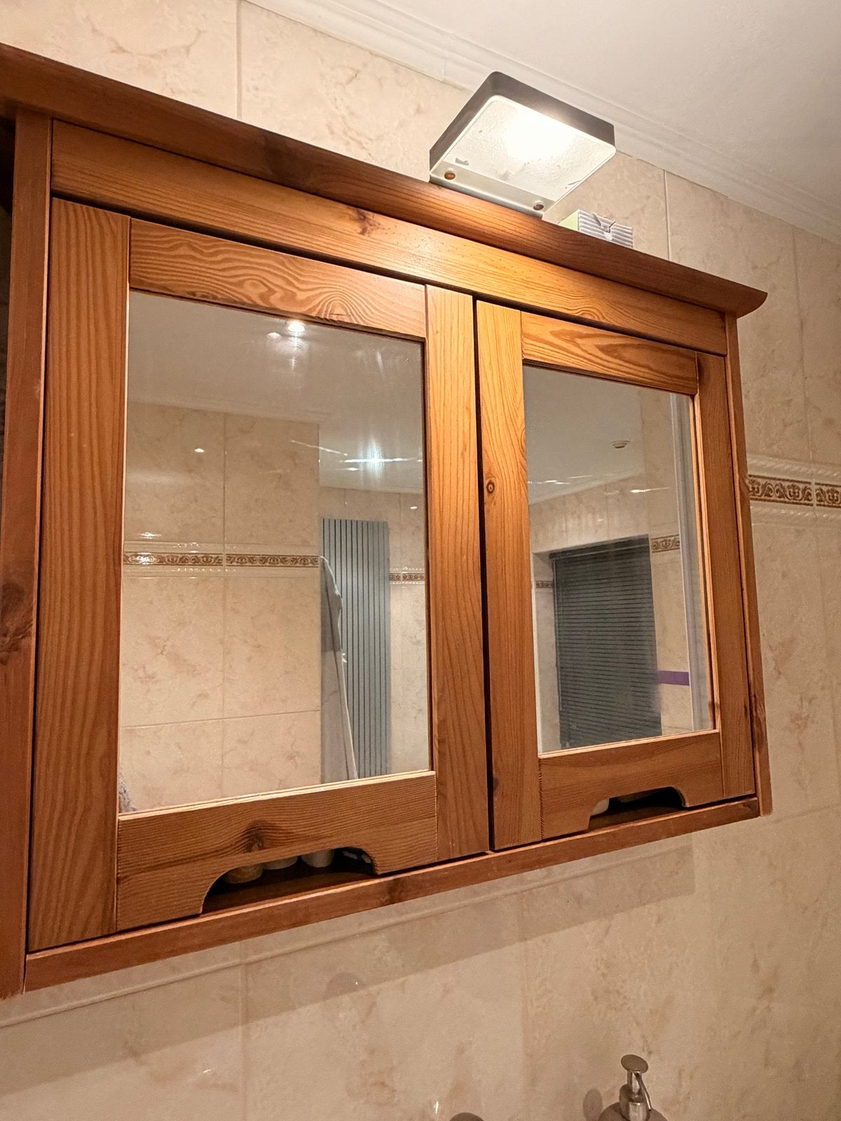 Houten spiegelkast met verlichting voor badkamer, Huis en Inrichting, Ophalen, 50 tot 100 cm, Minder dan 25 cm, Minder dan 100 cm