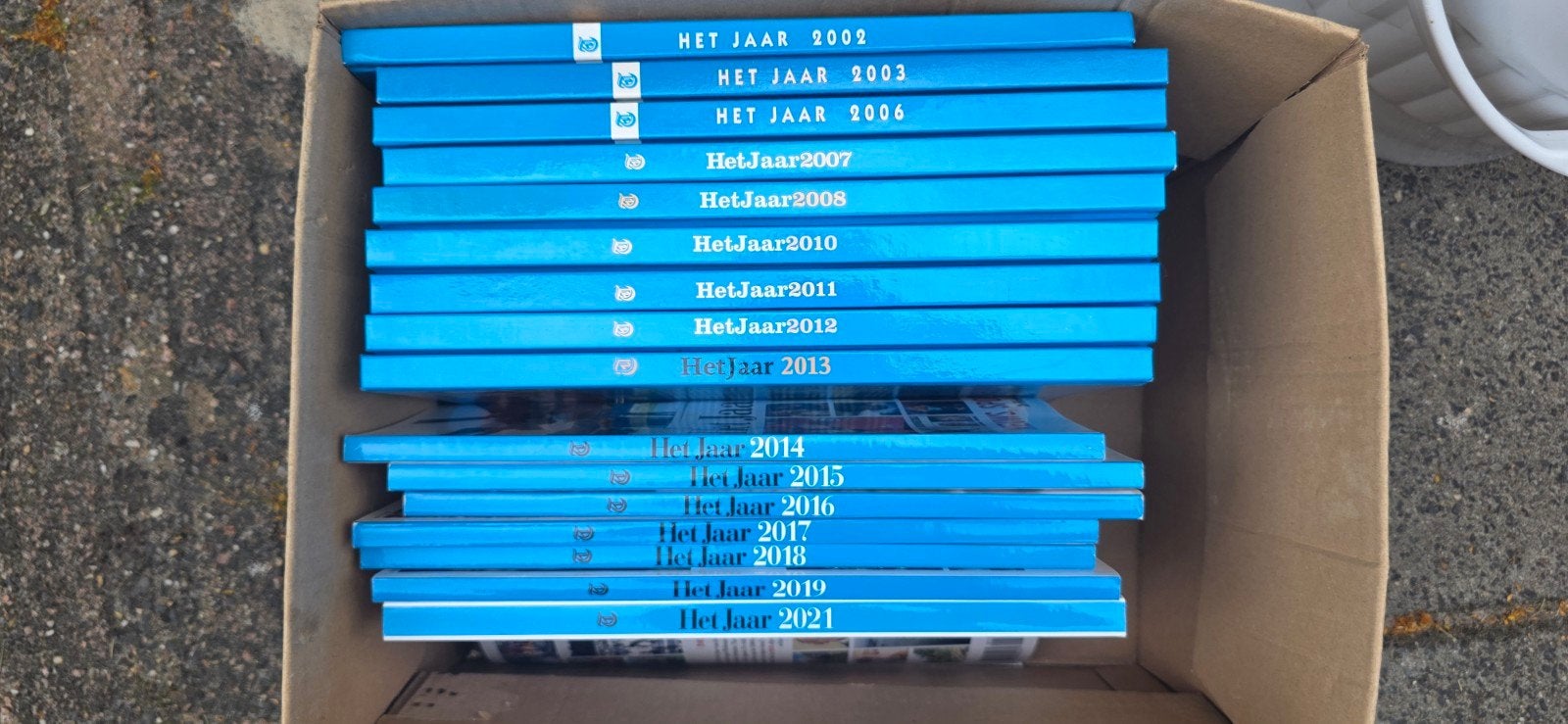 Het Jaar: Emotie in Nieuws en Sport (2002-2021), Boeken, Ophalen of Verzenden, Zo goed als nieuw, Overige typen