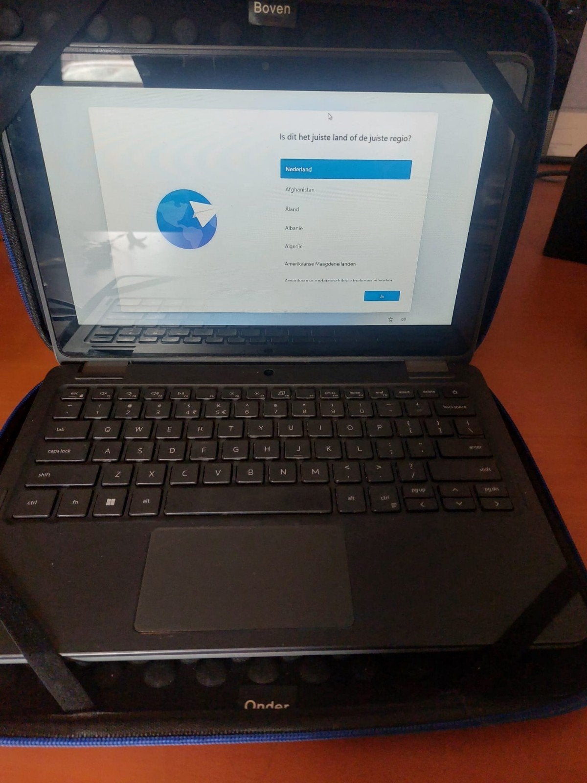 Dell Latitude 3120 2-in-1 Laptop/Tablet - Zo goed als nieuw, Computers en Software, Windows Laptops, Ophalen, Zo goed als nieuw