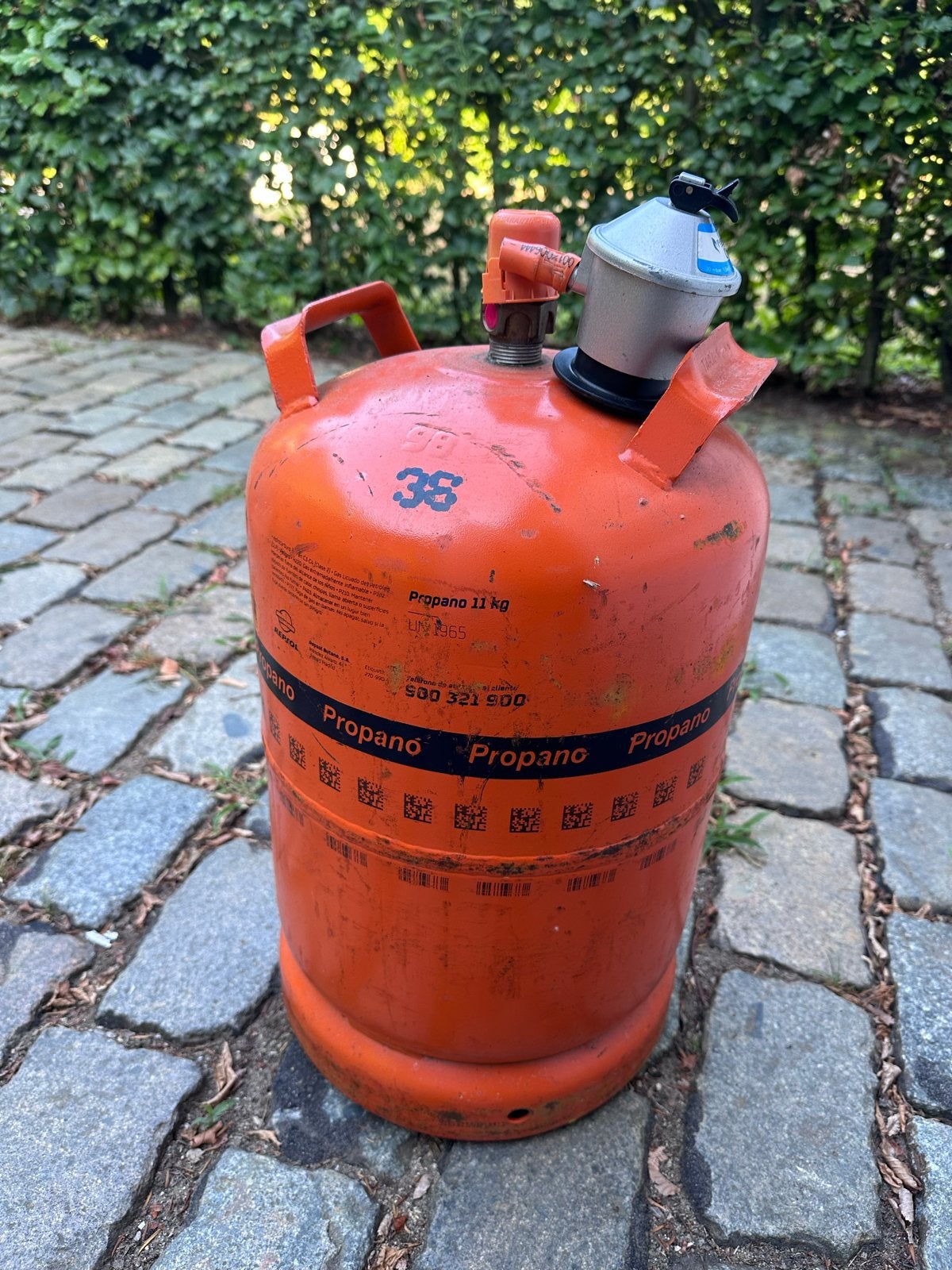 Spaanse gasfles met aansluiting - Propano 11 kg, Ophalen of Verzenden, Gebruikt