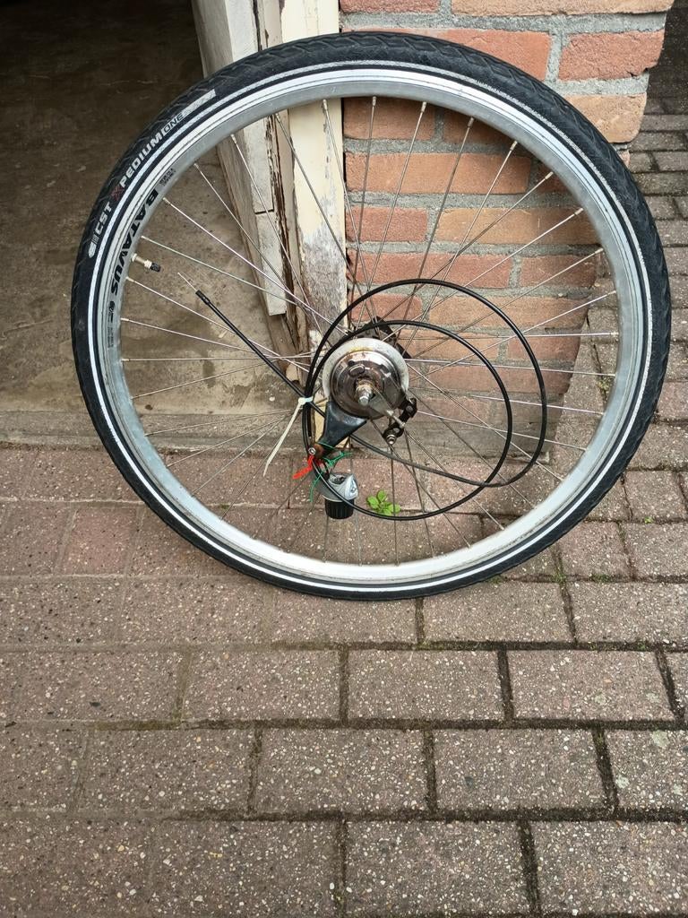 Fietswiel met Batavus CST Pedium One band, Fietsen en Brommers, Fietsonderdelen, Gebruikt, Batavus, Aluminium, Stadsfiets