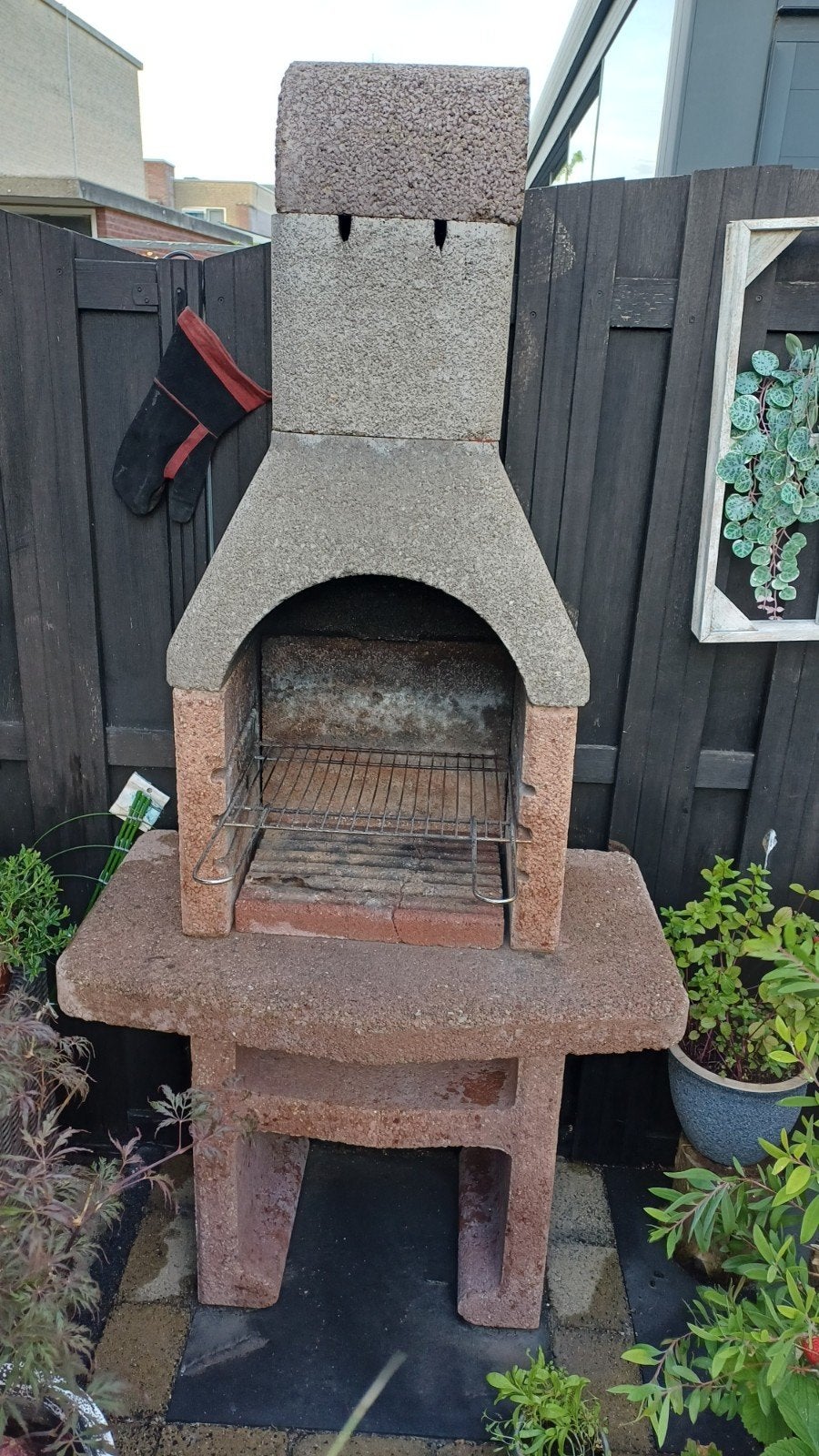 Barbecue Houtskool Steen met grillrooster, Ophalen, Gebruikt, Onbekend