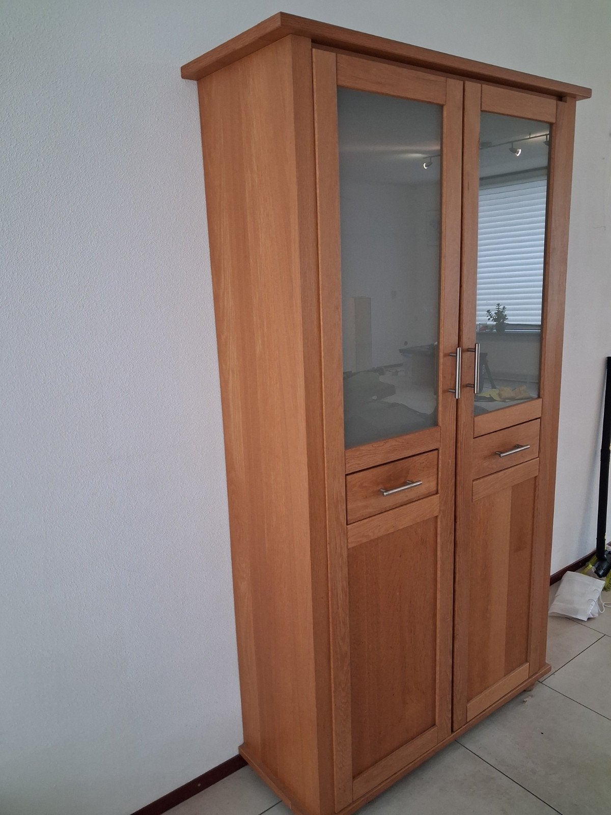 Stijlvolle buffetkast met glazen deuren en lades, Huis en Inrichting, Kasten | Buffetkasten, Ophalen, Gebruikt, Glas, Modern klassiek