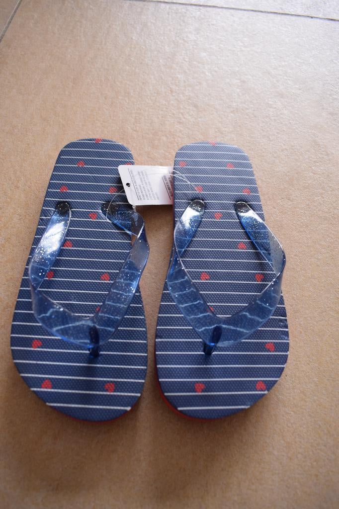 Nieuw slippers blauw 30, Meisje, Overige typen, Nieuw, Ophalen of Verzenden