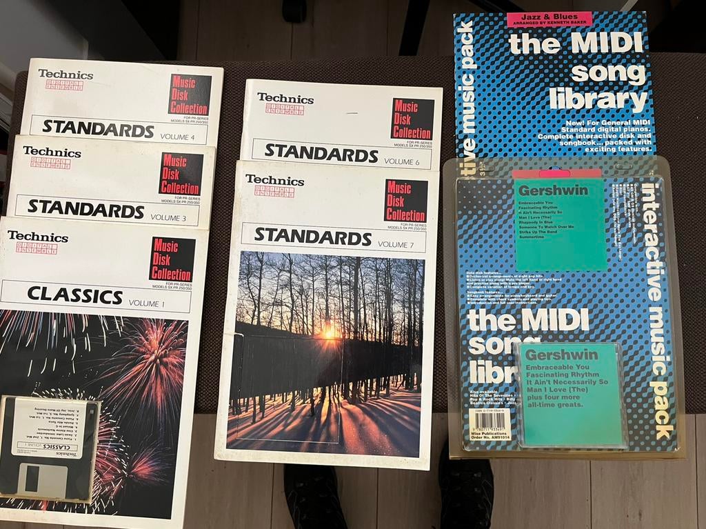 Midi file’s met bijbehorende bladmuziek., Ophalen of Verzenden, Zo goed als nieuw, Artiest of Componist, Keyboard
