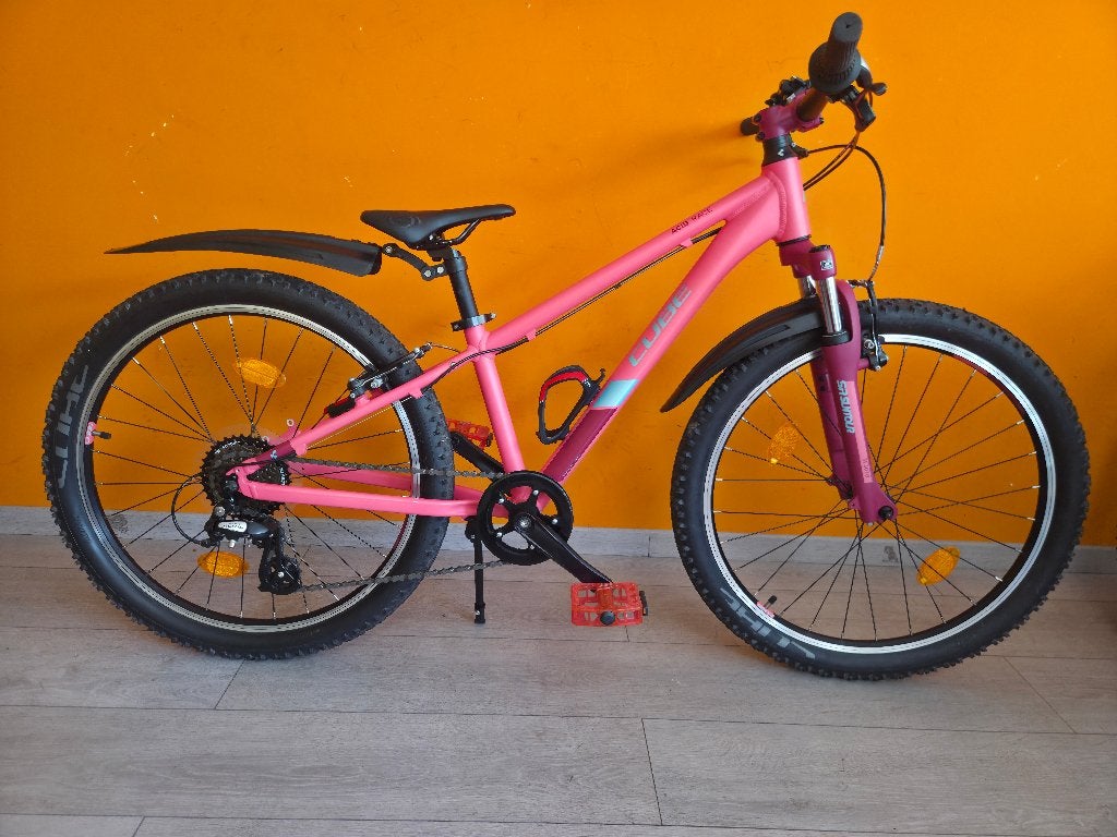 Cube 240 Acid race 24 inch, Ophalen, Gebruikt, 24 inch, Versnellingen