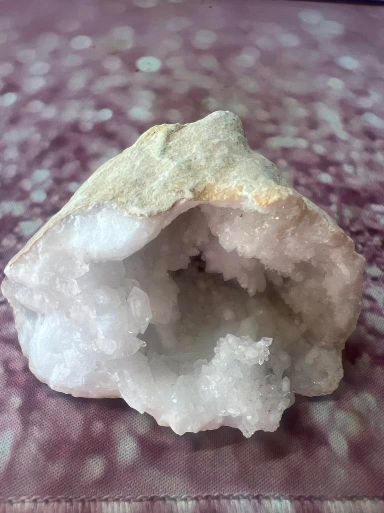 Compacte Bergkristal Geode - 143 gram, 8x5 cm, Ophalen of Verzenden, Nieuw