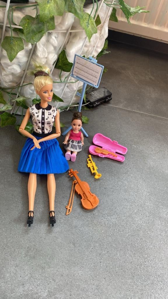 Muziekjuf barbie, Ophalen, Barbie