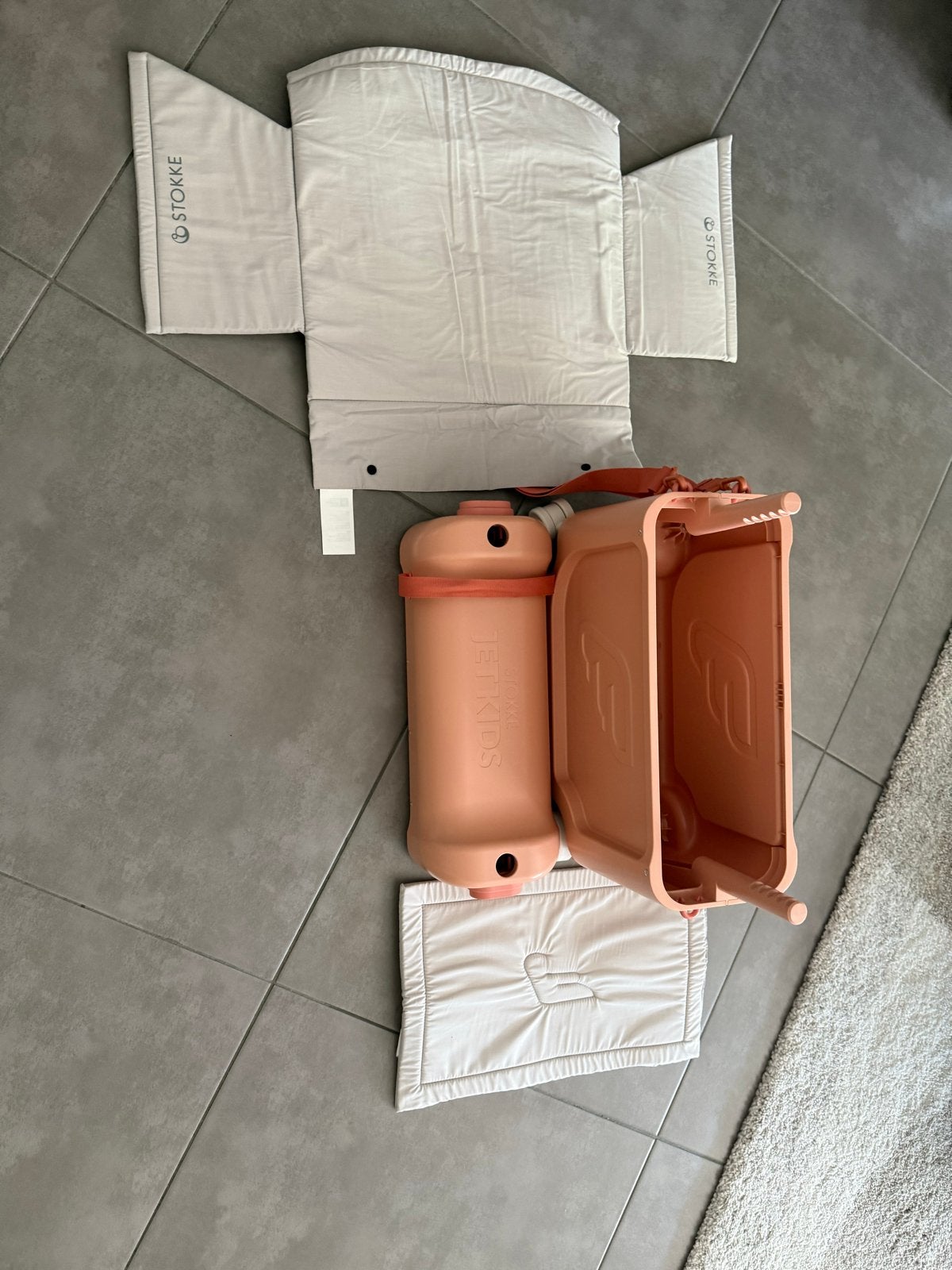 Stokke JetKids BedBox - Koffer en bedje in één, Ophalen, Gebruikt